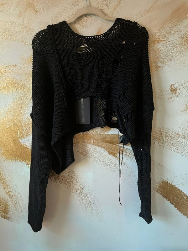Studio B3 Distressed Crop Sweater - Black