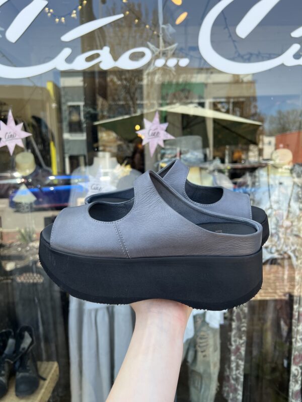 Lofina Platform Sandal