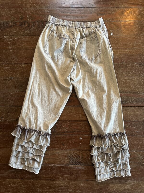Ruffle Pant